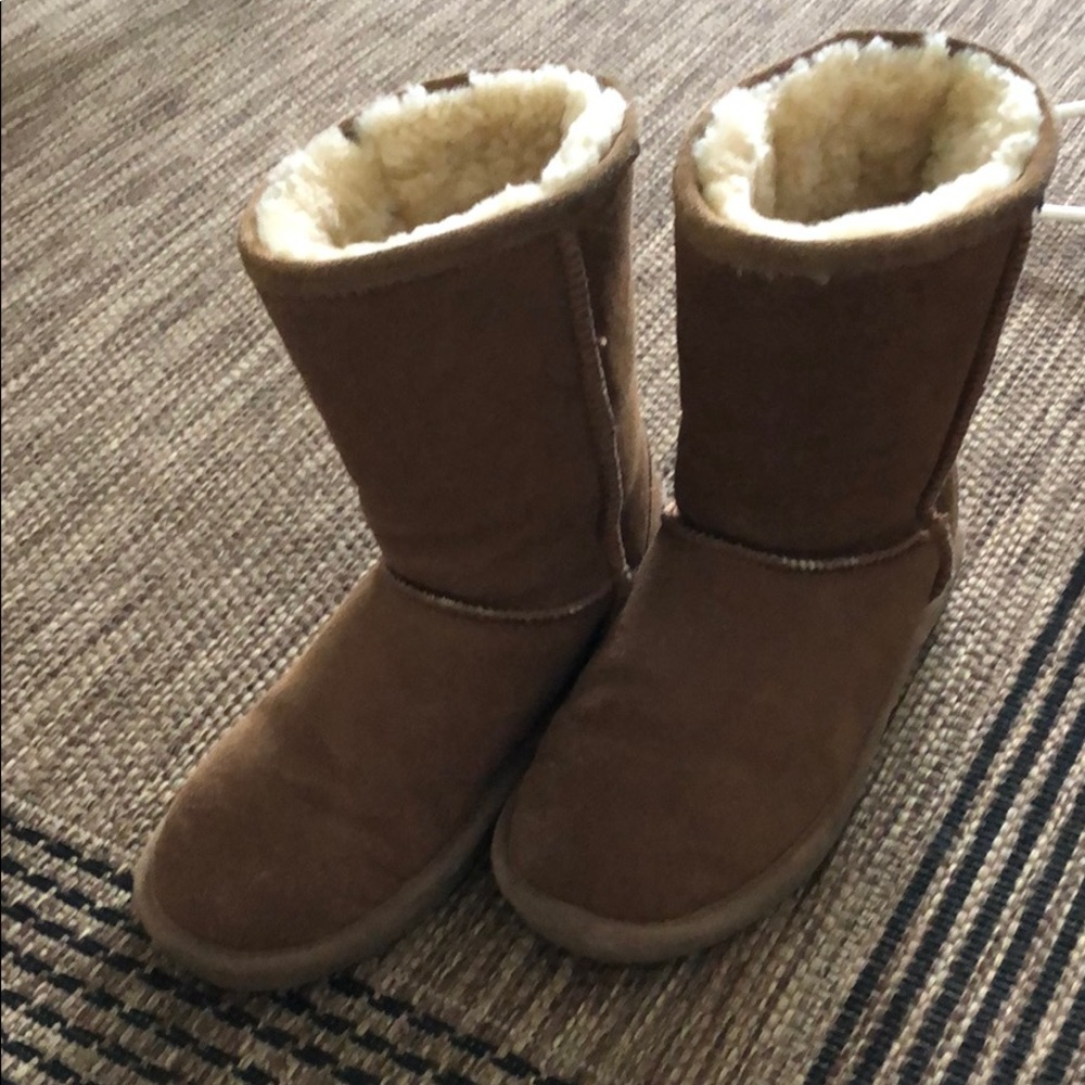 10 bear paws size 6